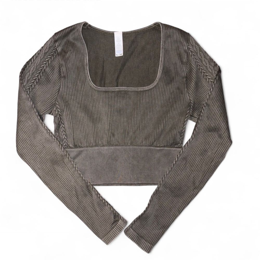 Aerie Gray/Olive Green Long Sleeve Crop Top